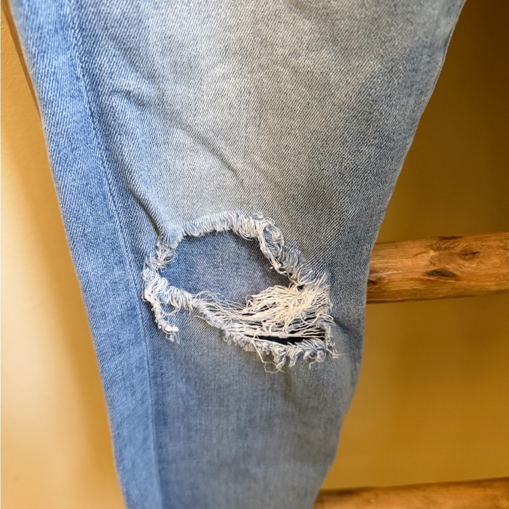 MOTHER The Hustler Ankle Chew Light Blue Distressed Jeans - Picture 4 of 7